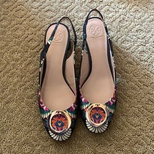 Multi-color Tory Burch 1” heel size 8 LIKE NEW!